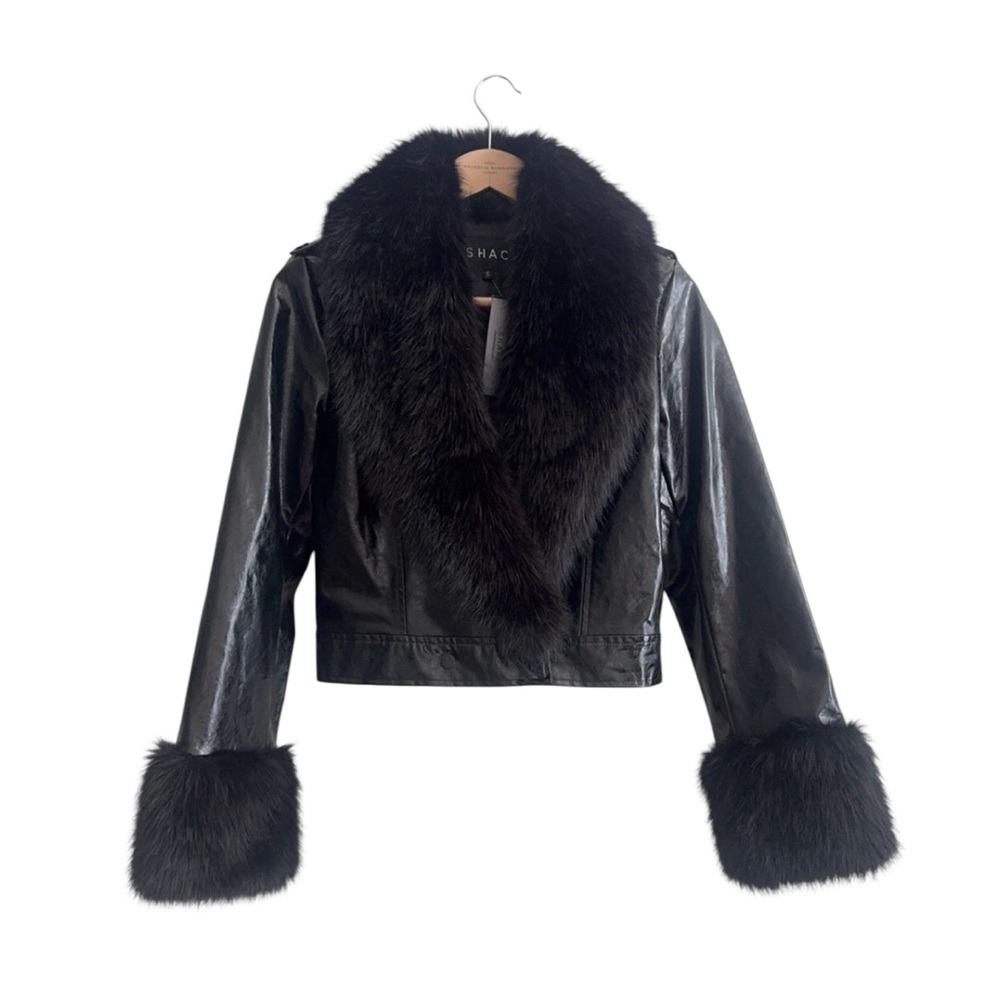 NWT‎ SHACI Black Faux Shiny Leather Fur Trim Crop Jacket Size Small - Picture 3 of 7